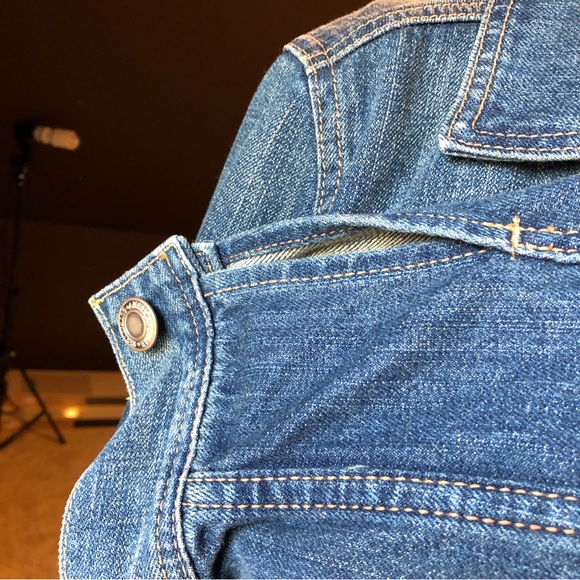 Juniors women American Eagle Jean Jacket size medium - Picture 5 of 8